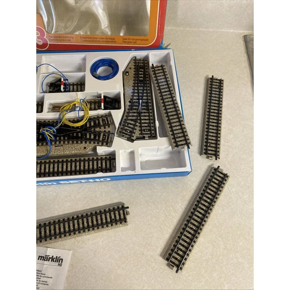 Marklin set-ho T3 Switching Track Set